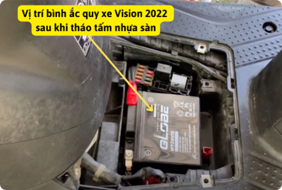 Bình ắc quy xe Vision nằm ở đâu? Hướng dẫn thay bình